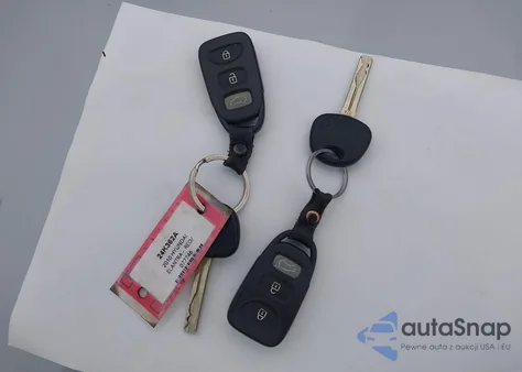 2010 Hyundai Elantra Touring Se из США, поврежденный, VIN KMHDC8AE7AU077746